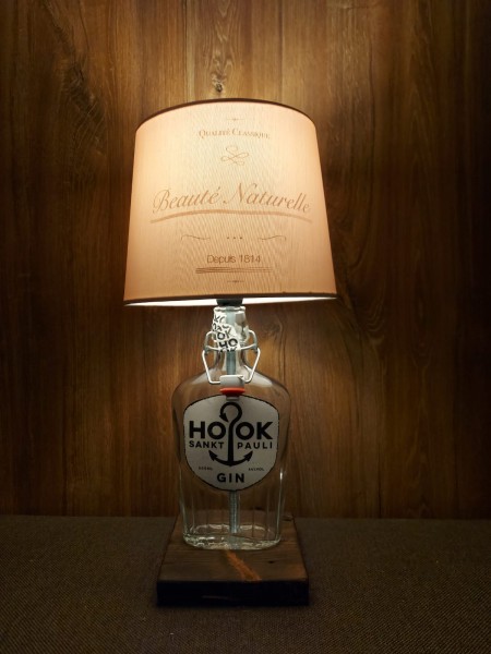 Lampe mit Schirm / Hook Gin / Upcycling
